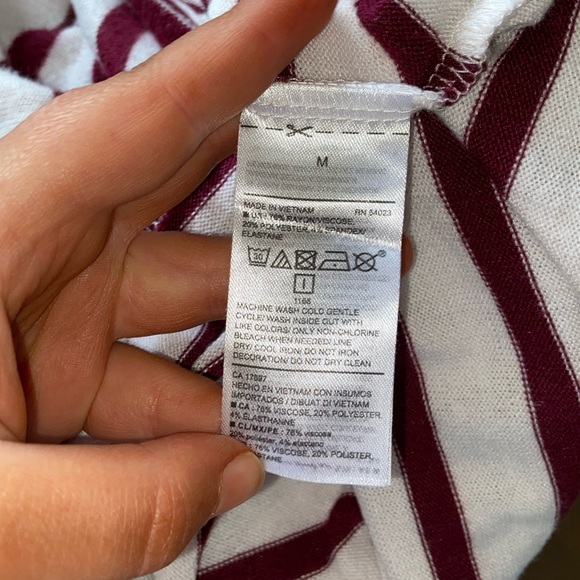 Bundle of Two Old Navy Striped Blouses: M - EUC - Picture 11 of 11